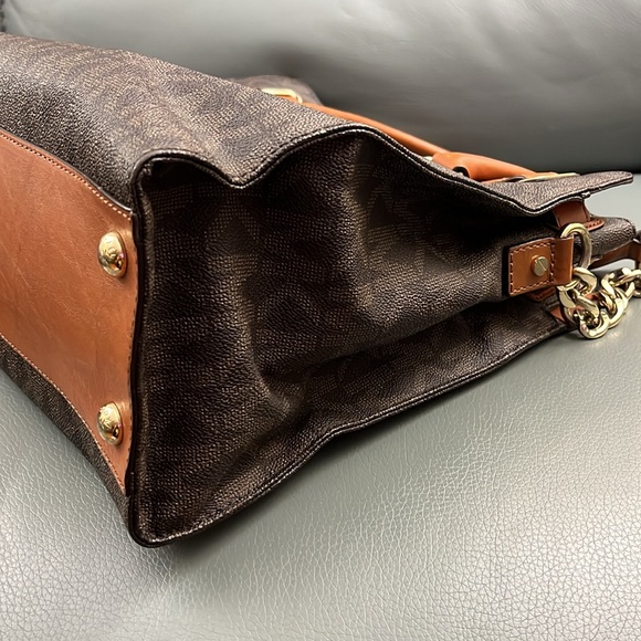 MK Hamilton Logo Tote/Shoulder bag - Picture 5 of 12